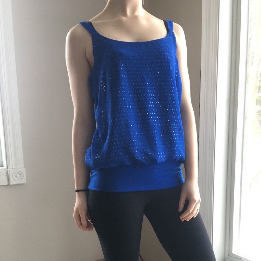 Studio Y Tank Style Blue Sparkle Shirt Size Medium - Picture 1 of 3